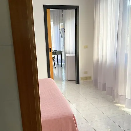 Majestic Ξενοδοχείο με διαμερίσματα 3*